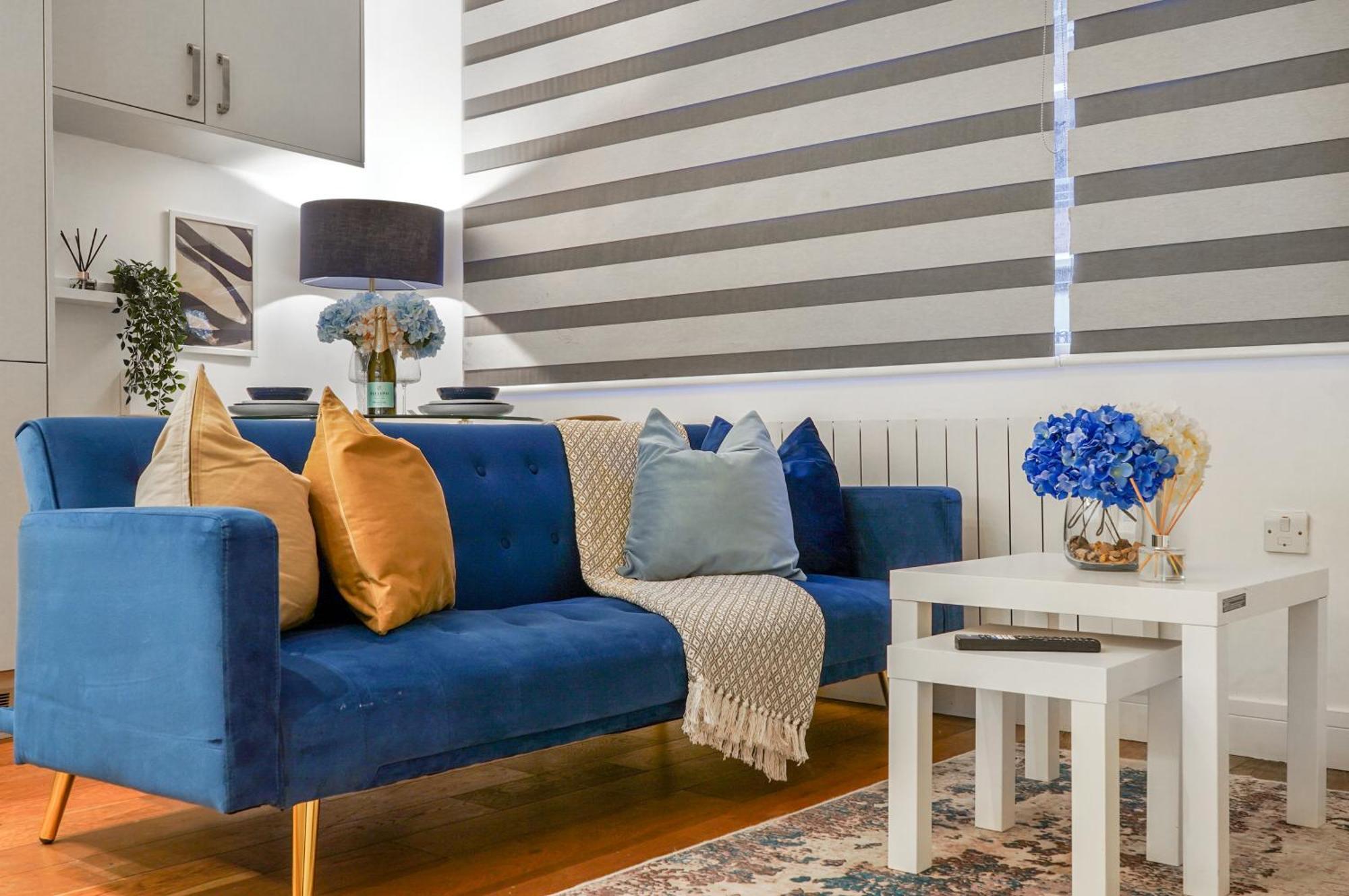 Grand In Apartment