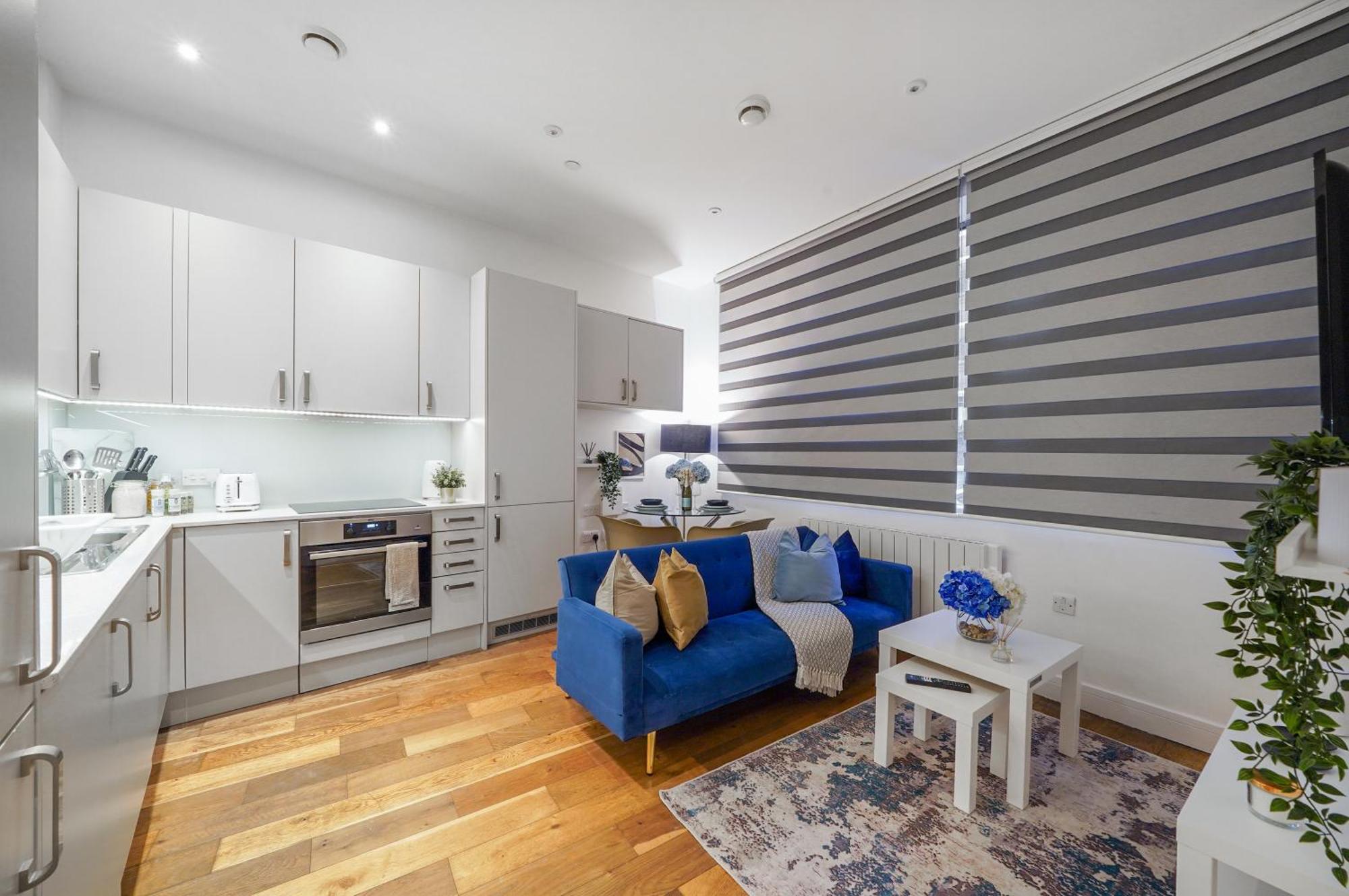Grand In Apartment